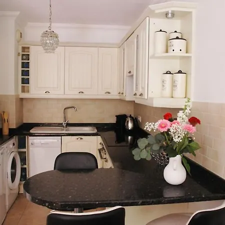 Appartement Le Square Pauline: 4 Prs, Jardin, Parking, Antibes