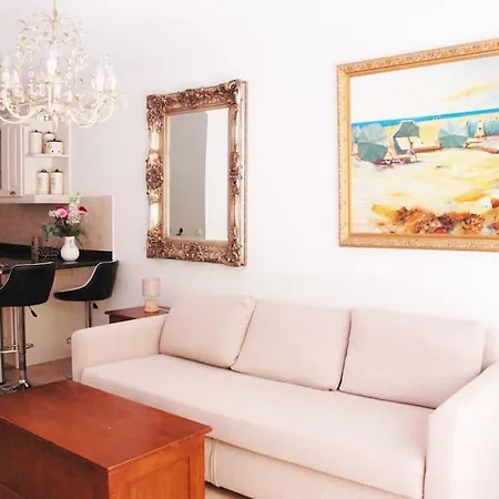 Le Square Pauline: 4 Prs, Jardin, Parking, Appartement